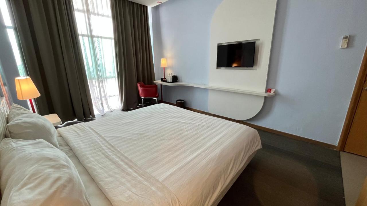 Luminor Hotel Metro Indah - Bandung By Wh Cicadas Bagian luar foto
