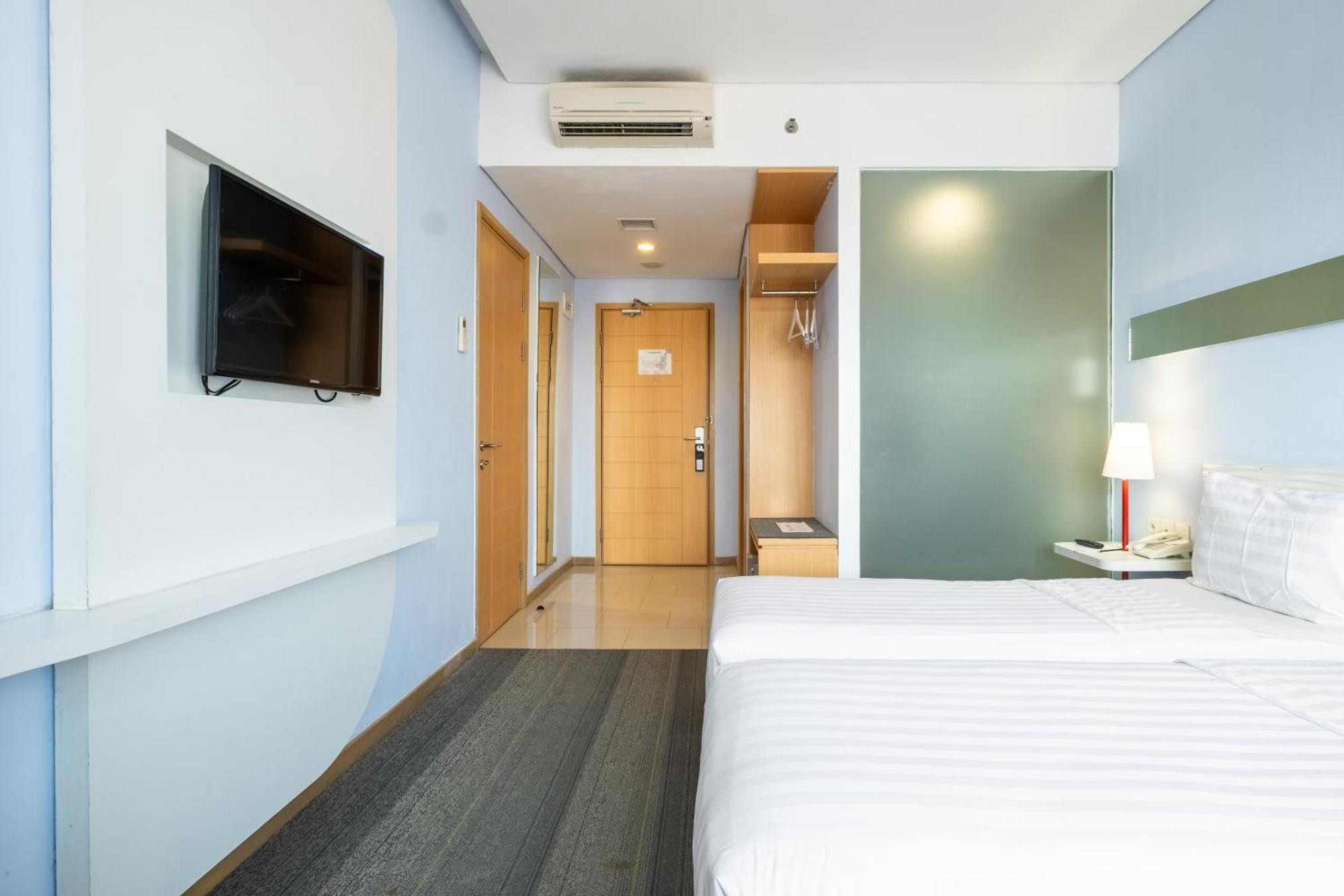 Luminor Hotel Metro Indah - Bandung By Wh Cicadas Bagian luar foto